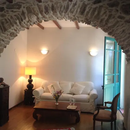 Apartment Flat With Garden And Terrace *